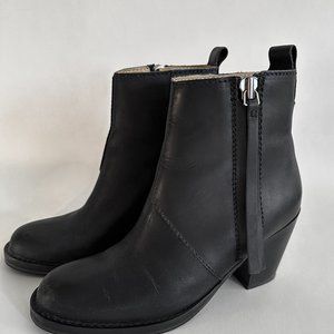 ACNE Studios - Pistol Boots in Black